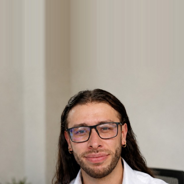 Joshua González