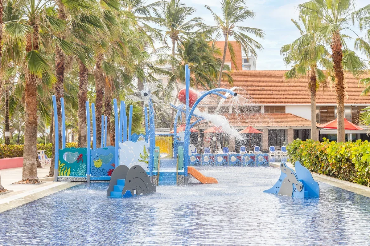 Decameron Isleño